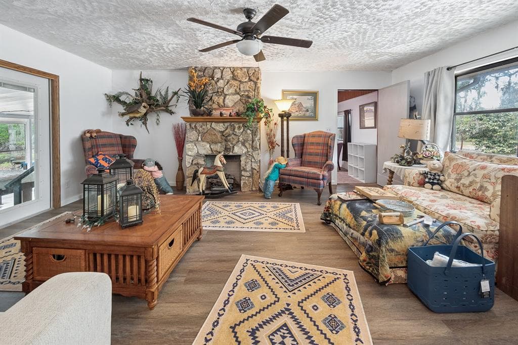 6308 ISLAND ROAD photo 4
