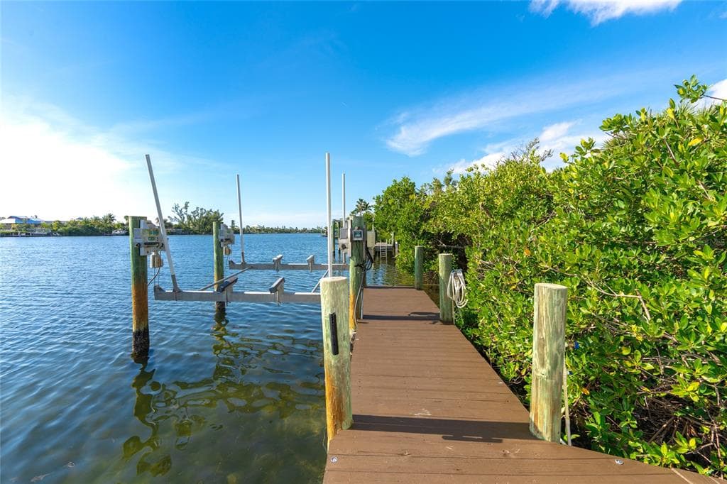 431 KETTLE HARBOR DRIVE photo 18