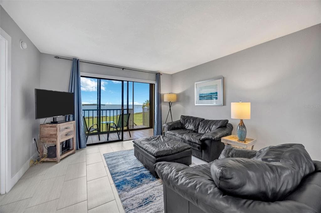 4620 BAY BOULEVARD 1117 photo 16