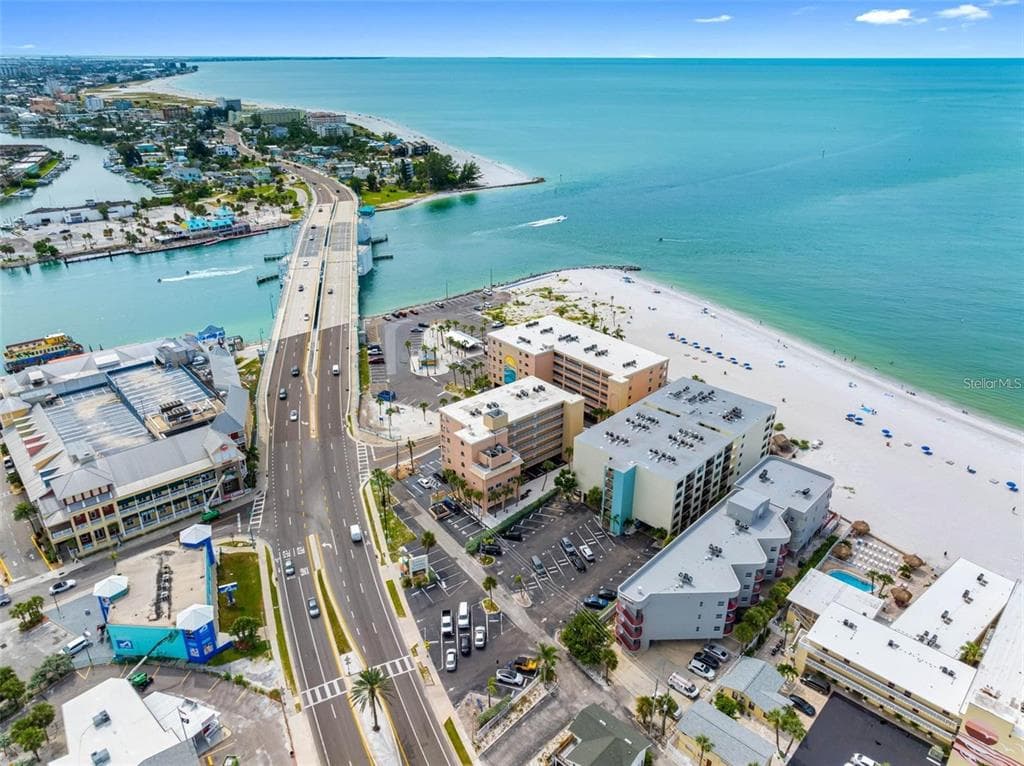 12924 GULF BOULEVARD 510 photo 16