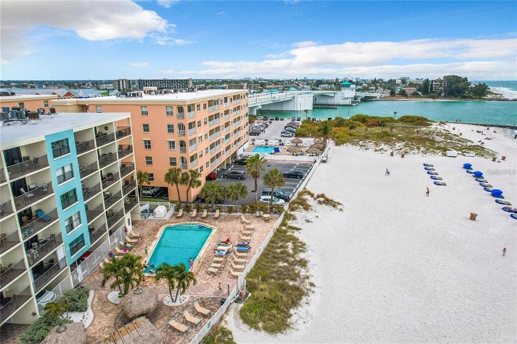 12924 GULF BOULEVARD 510 photo 12