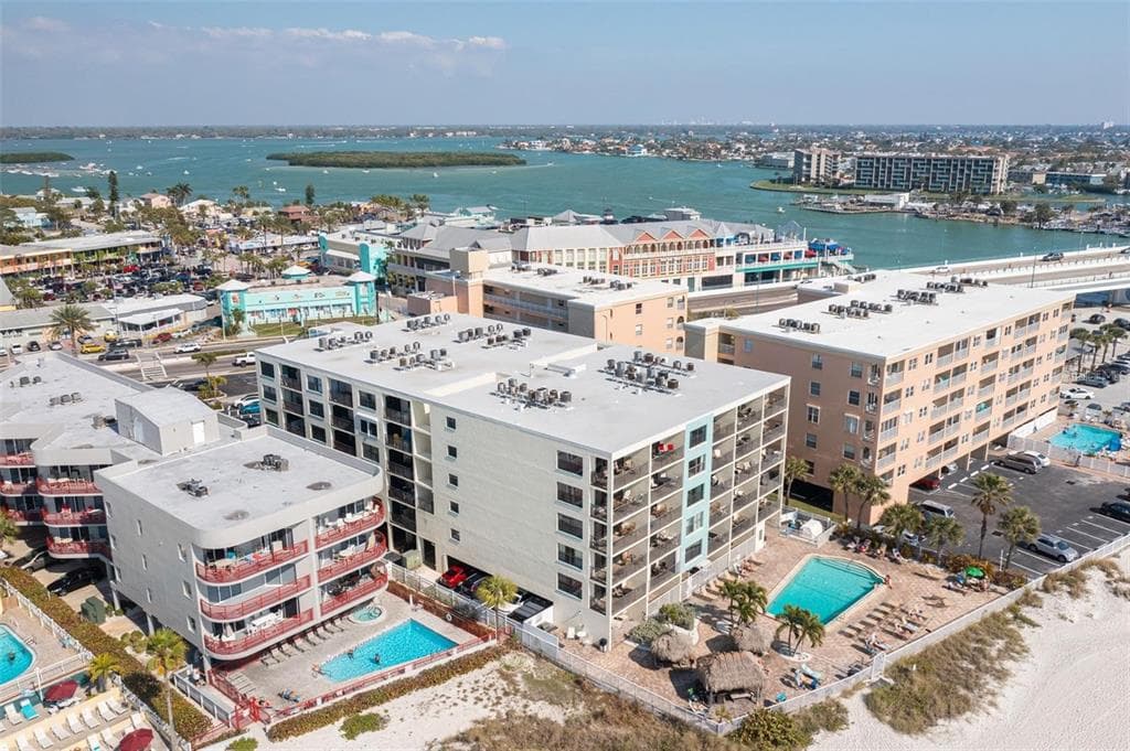 12924 GULF BOULEVARD 510 photo 10
