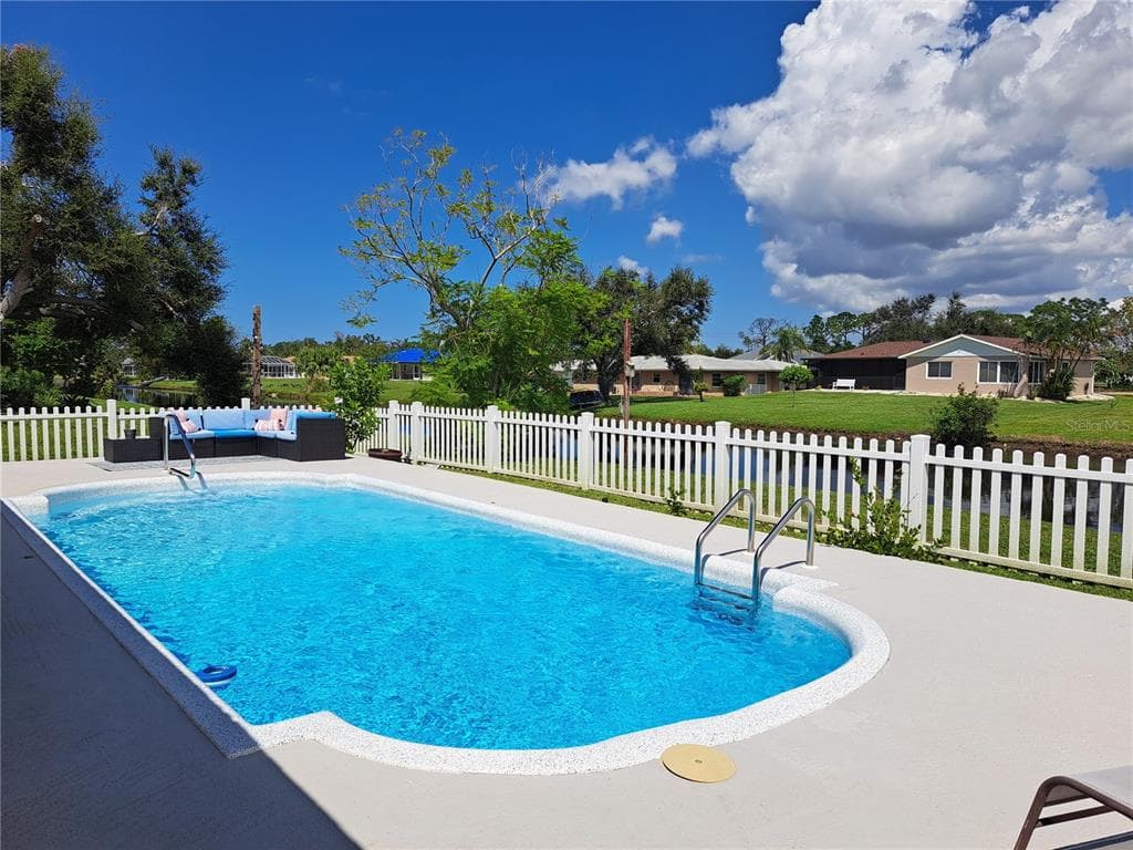 231 CADDY ROAD photo 2