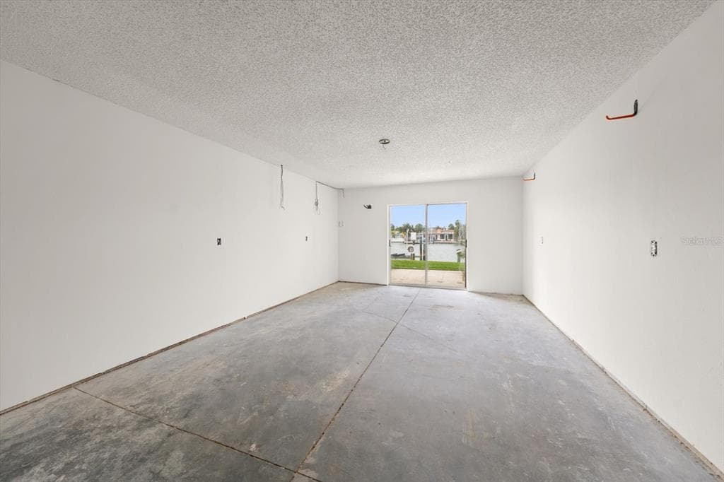 124 MARCDALE BOULEVARD photo 23