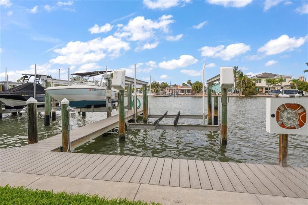 124 MARCDALE BOULEVARD photo 15