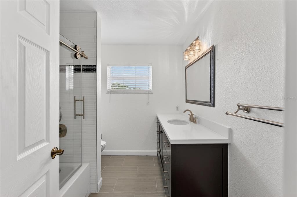 1810 MILFORD CIRCLE photo 24