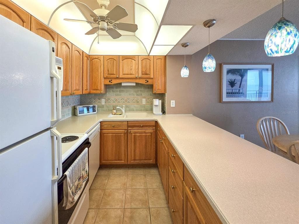 3051 S. ATLANTIC AVENUE 1805 photo 8