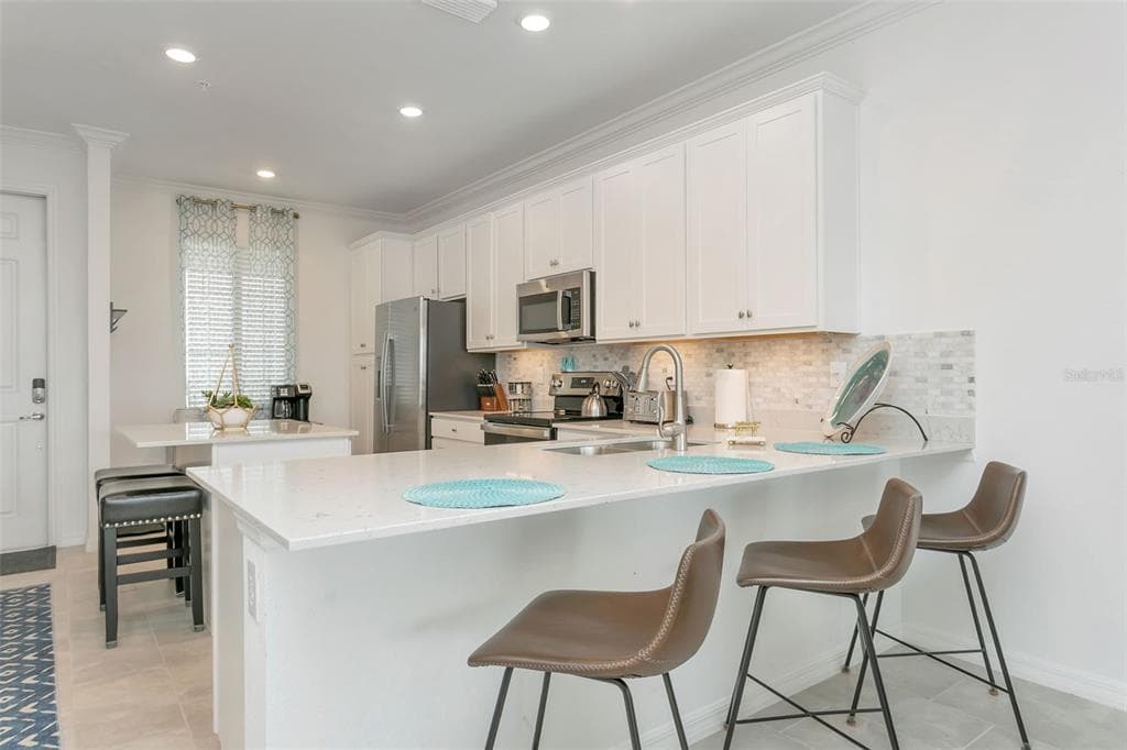 18028 GAWTHROP DRIVE 403 photo 13