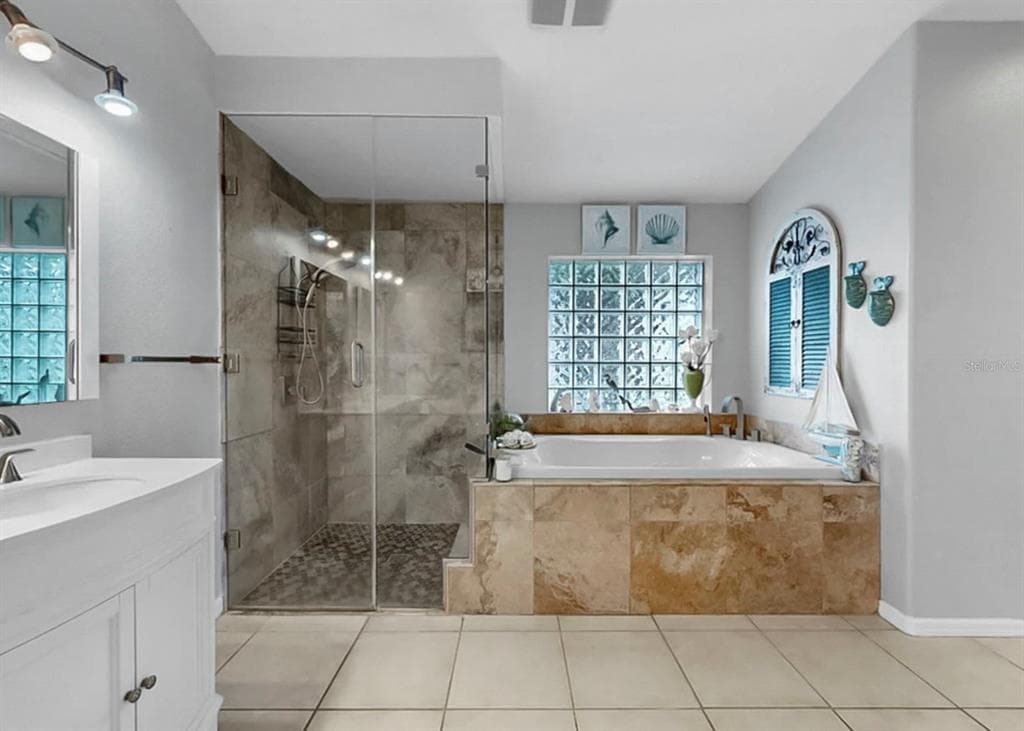 220 ROSANA DRIVE photo 23