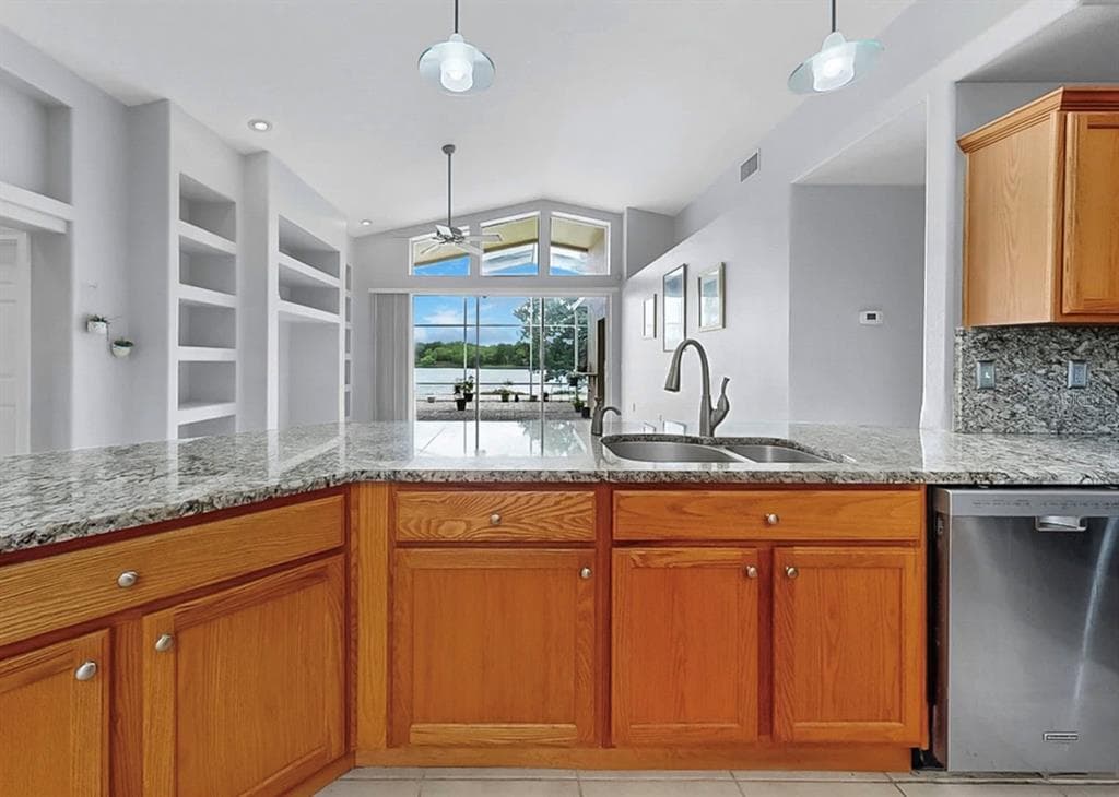 220 ROSANA DRIVE photo 14