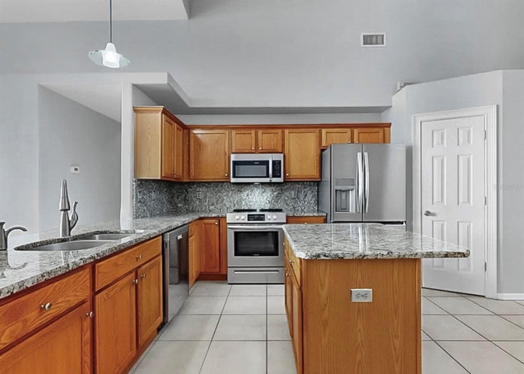 220 ROSANA DRIVE photo 15