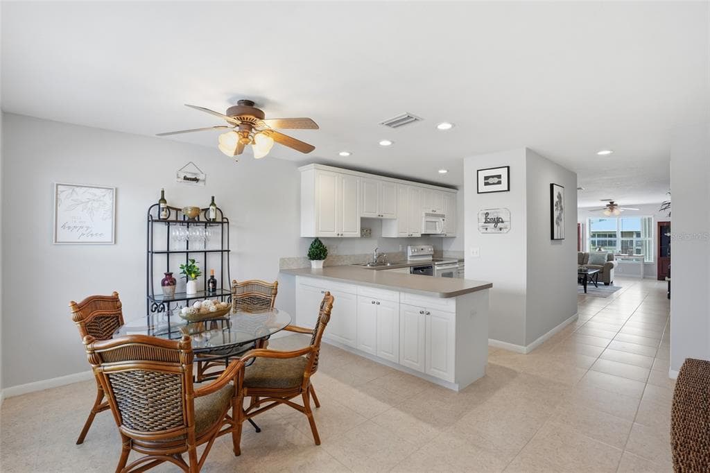912 SE 46TH STREET 201 photo 15