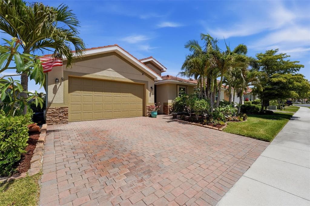 11622 PARROTFISH STREET photo 3
