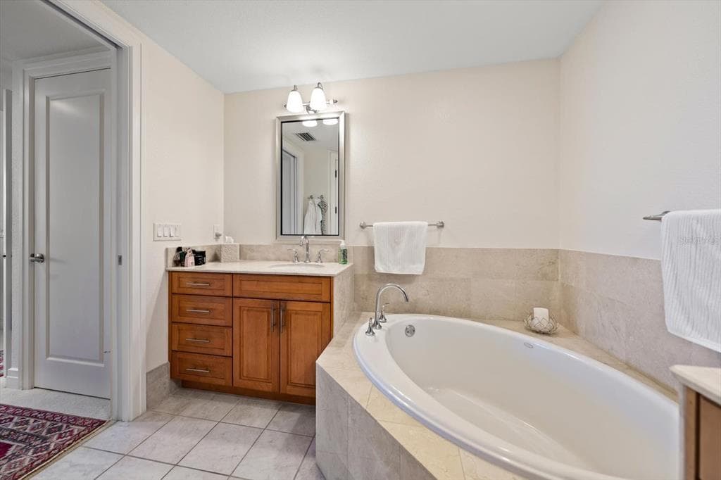 331 CLEVELAND ST #301 photo 20