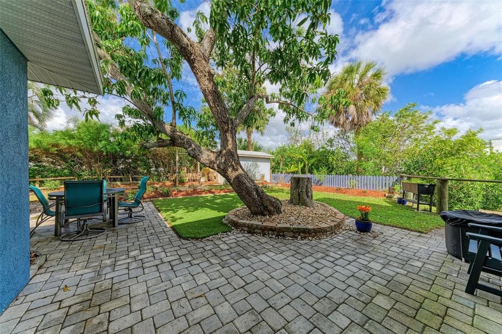 4518 7TH STREET COURT E photo 9