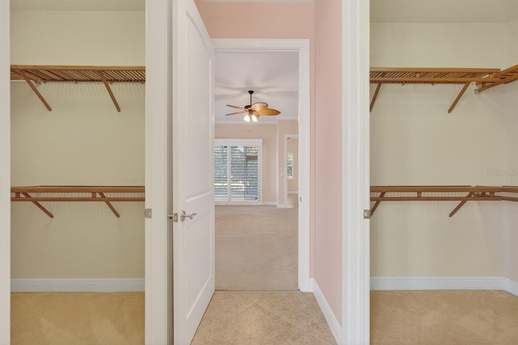 40 CASA BELLA CIRCLE 1101 photo 24