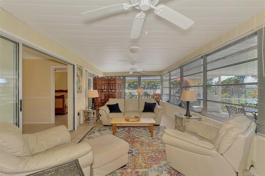 1290 LAKESIDE DRIVE photo 23