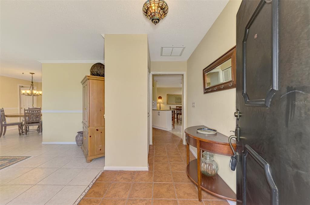 1290 LAKESIDE DRIVE photo 12