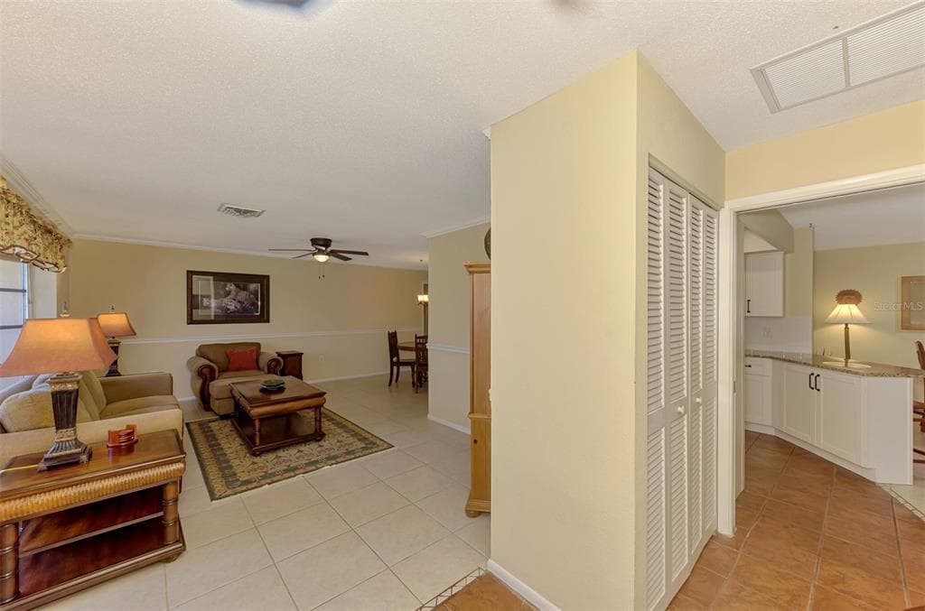 1290 LAKESIDE DRIVE photo 14