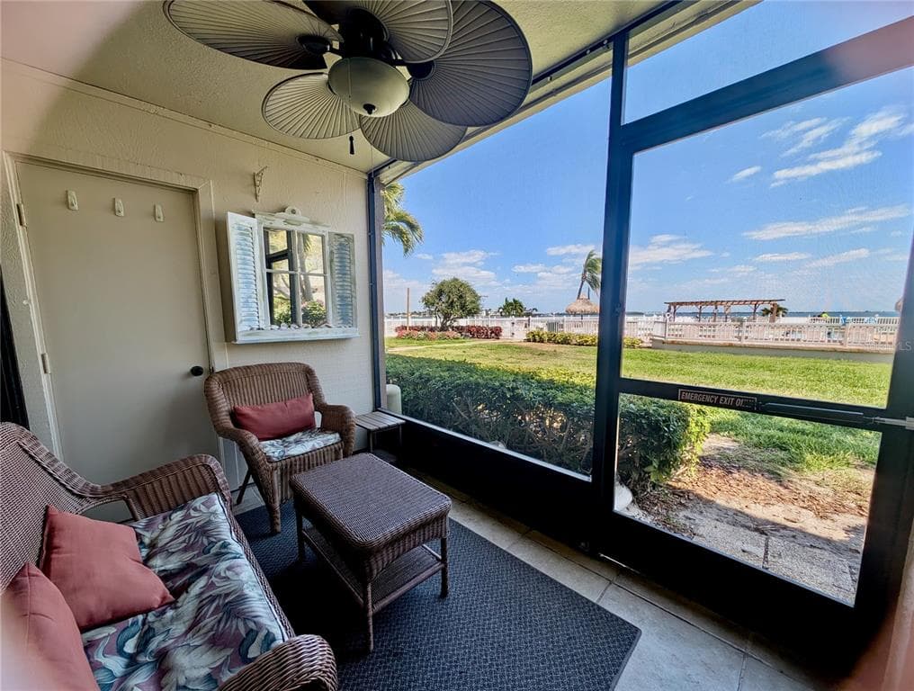 6218 PALMA DEL MAR BOULEVARD S 114 photo 16