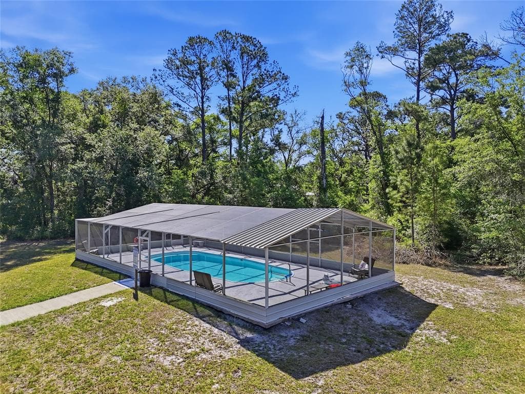 401 SE FALCON ROAD photo 21