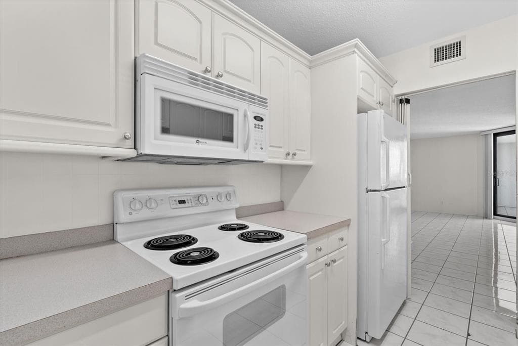 4822 OCEAN BOULEVARD 11E photo 14