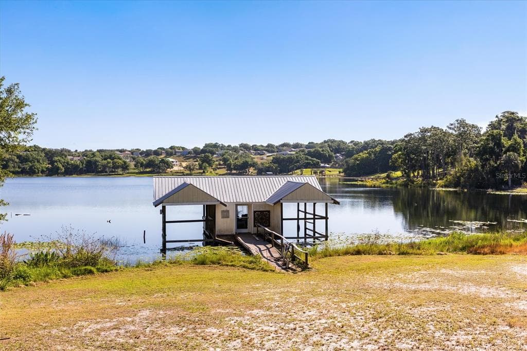 1505 E CROOKED LAKE DRIVE photo 9
