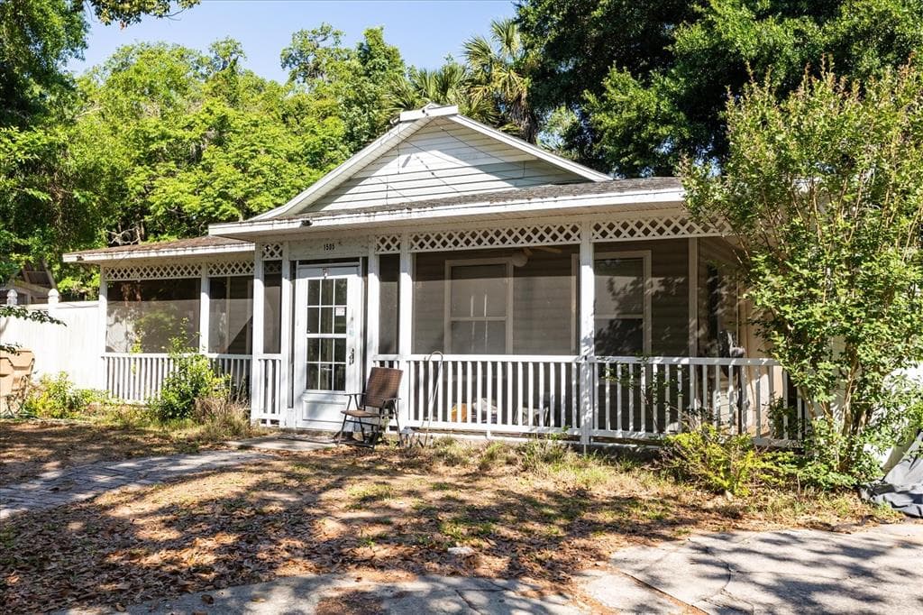 1505 E CROOKED LAKE DRIVE photo 4
