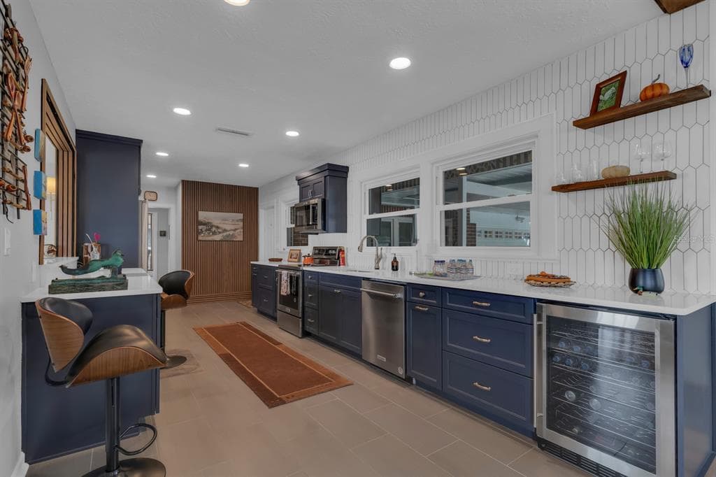 1322 RIVERSIDE DRIVE photo 6