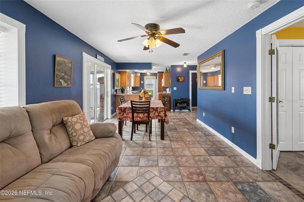 7932 SW COUNTY ROAD 18 photo 11