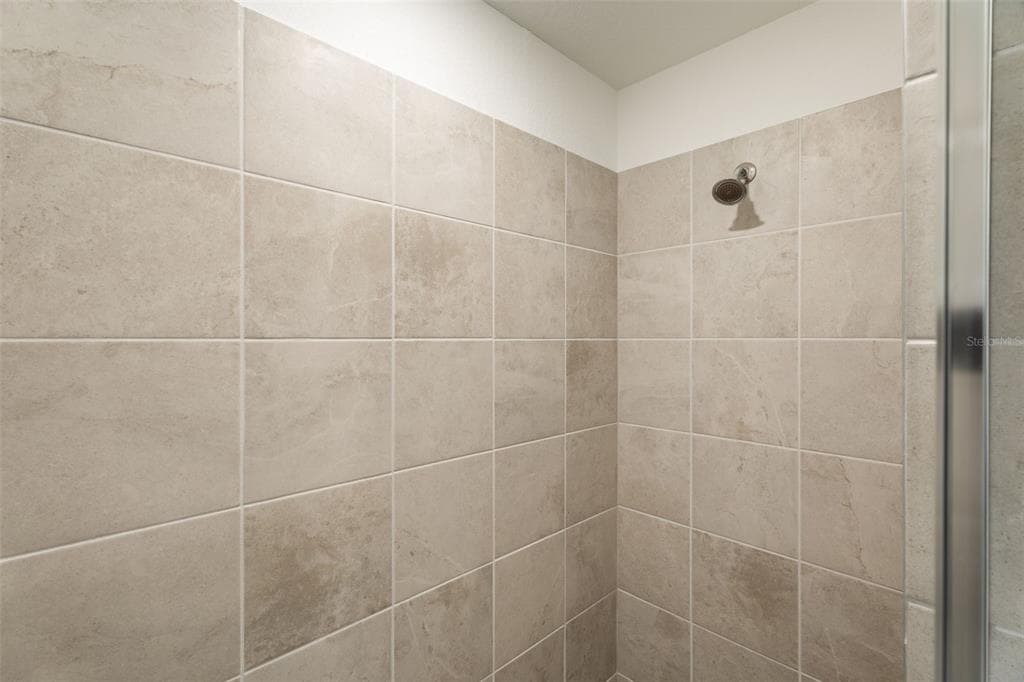 14241 HERITAGE LANDING BOULEVARD 1827 photo 23