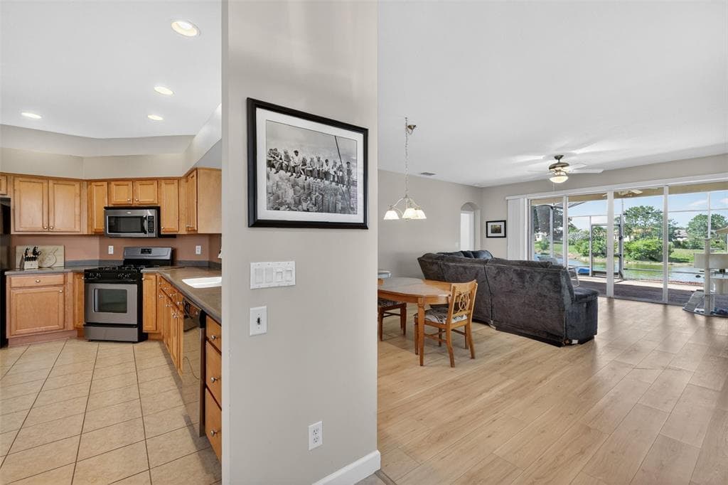 2359 WAKEFIELD WAY photo 9