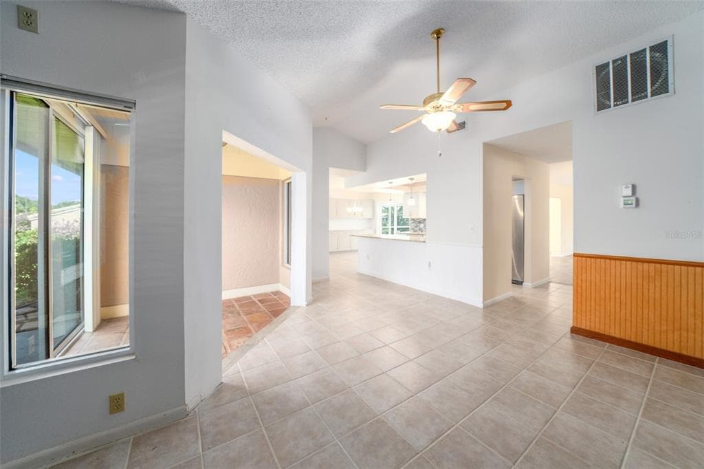 3162 E VILLAGE DRIVE photo 19
