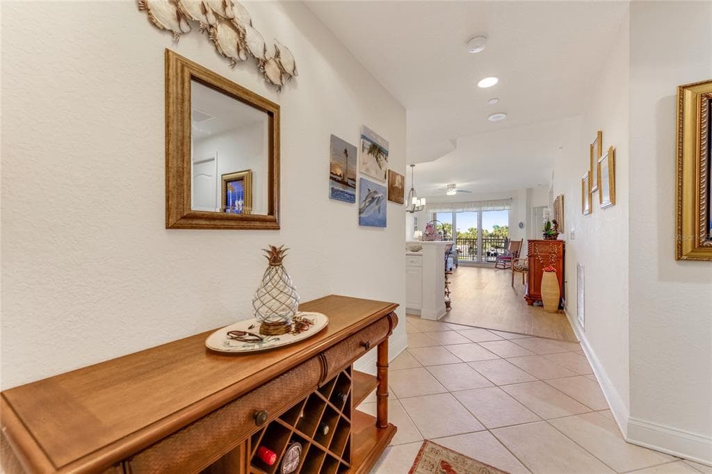 250 MINORCA BEACH WAY 203 photo 5