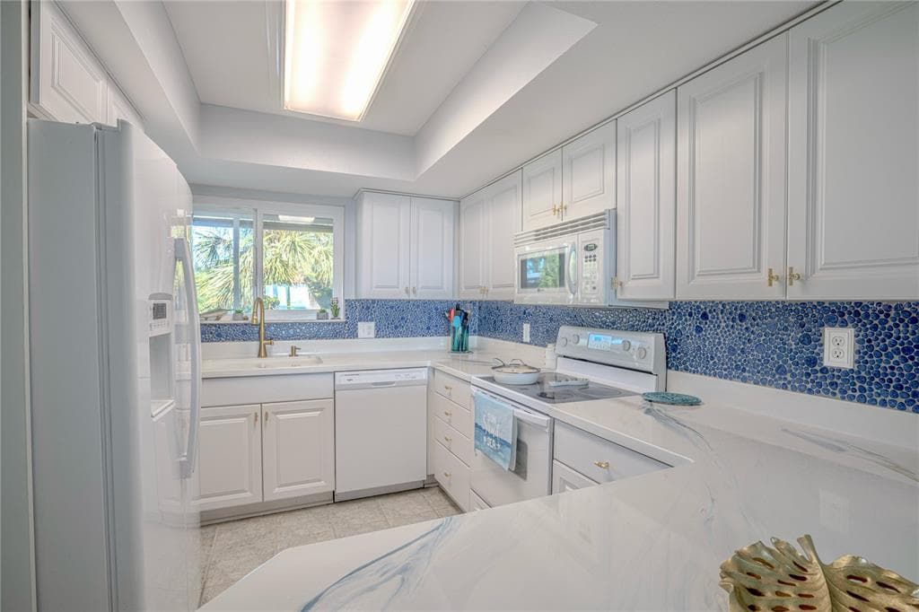 749 MANATEE AVENUE 749 photo 14