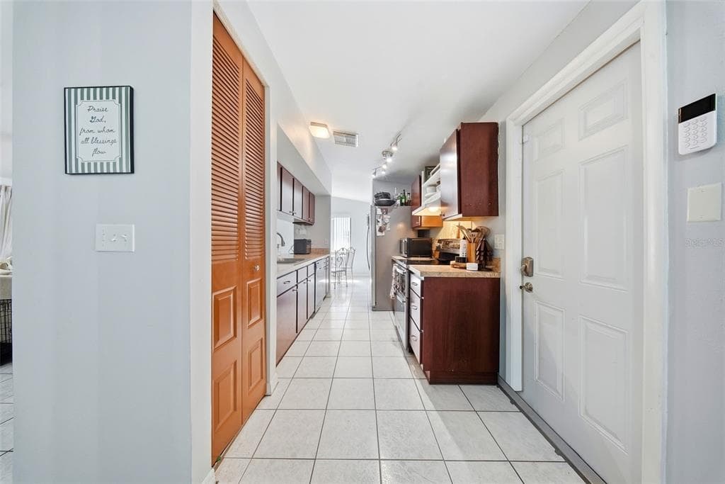 7850 ROYAL STEWART DRIVE photo 18