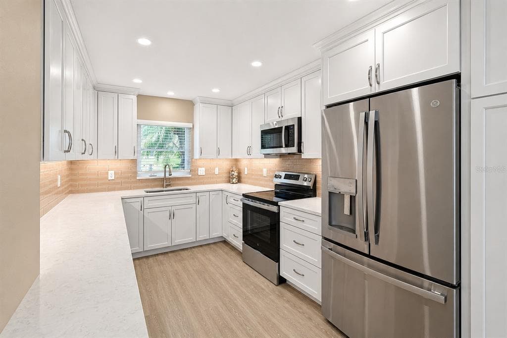 4857 INDEPENDENCE DRIVE photo 4
