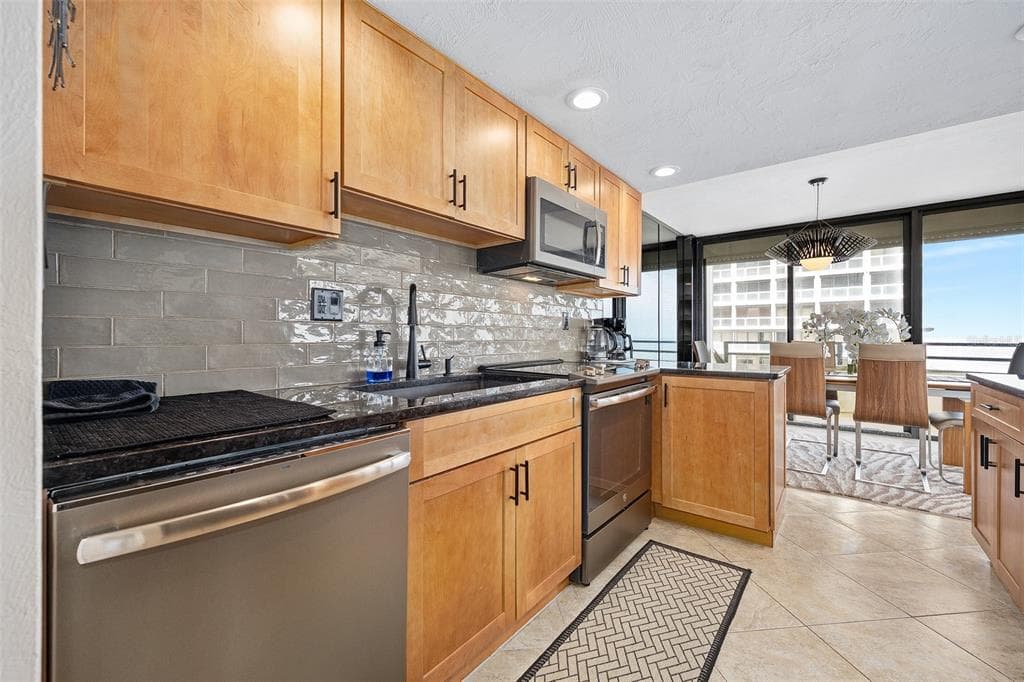 2900 N ATLANTIC AVENUE 1501 photo 17
