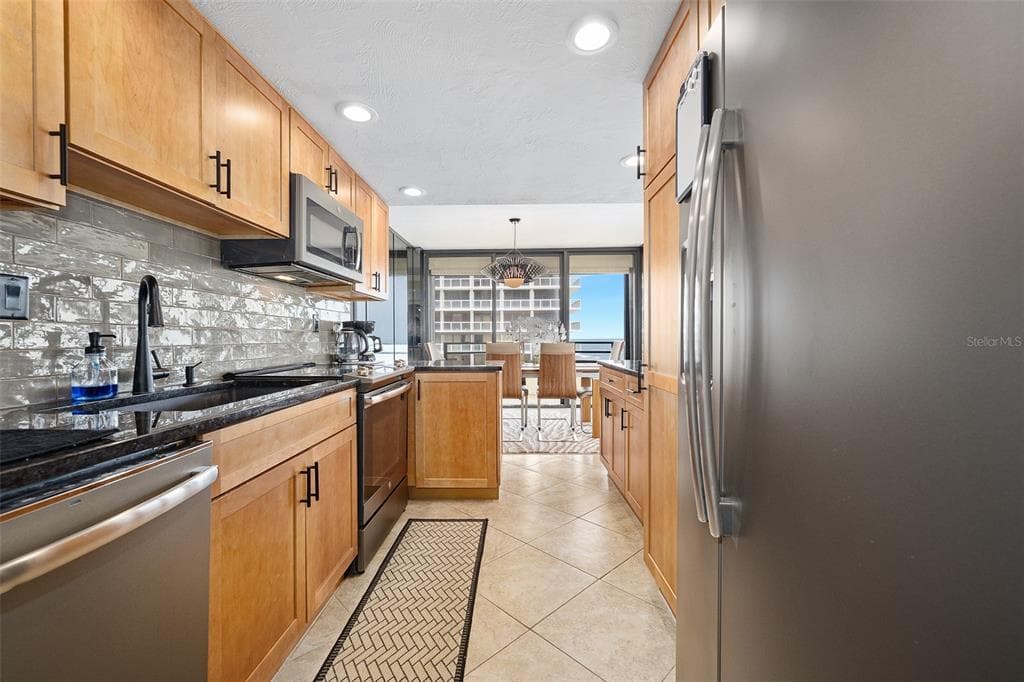 2900 N ATLANTIC AVENUE 1501 photo 18
