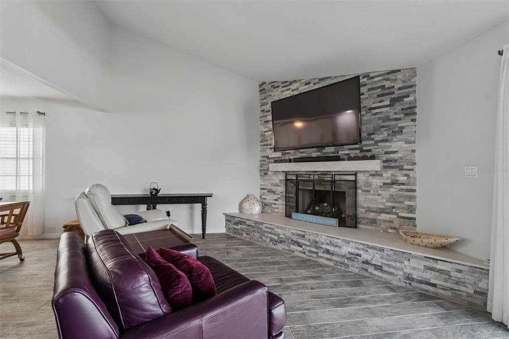 5440 LEAHY LANE photo 14