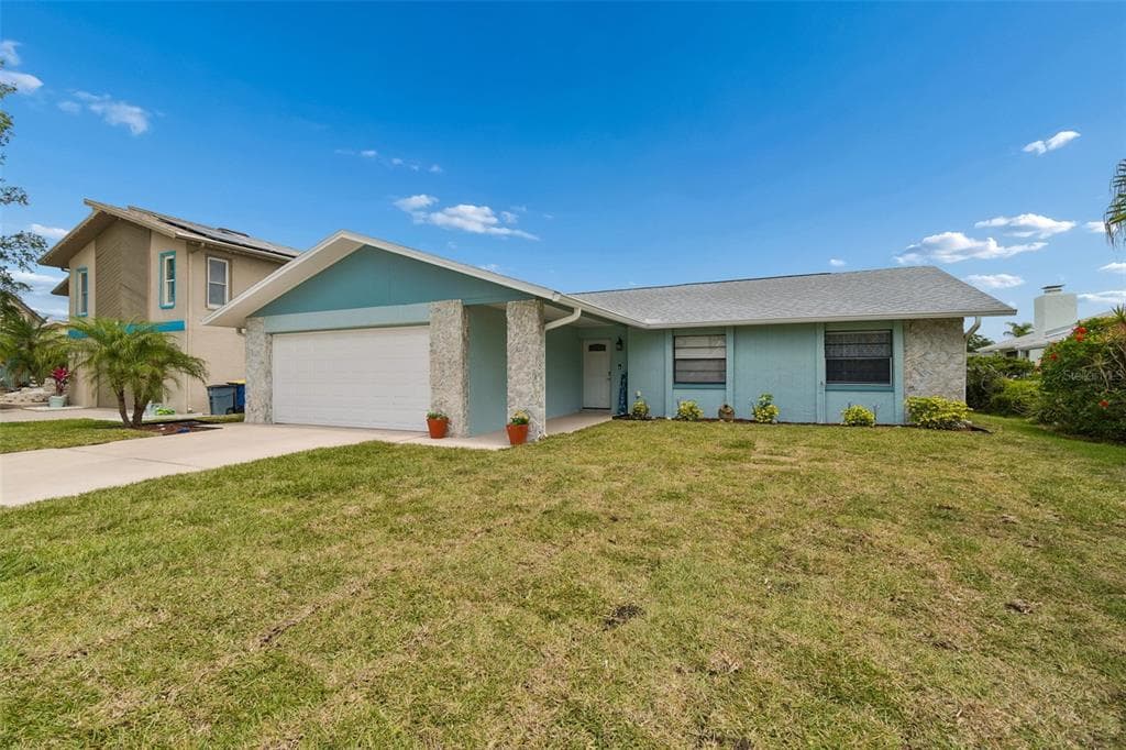 5440 LEAHY LANE photo 4