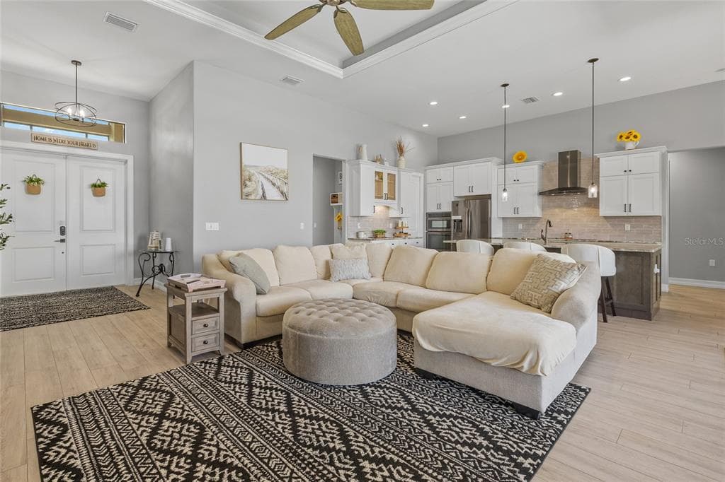 4286 HARBOR BOULEVARD photo 7
