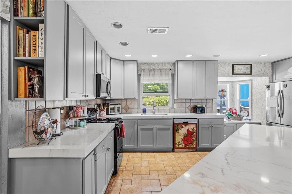 8386 AUSTIN ROAD photo 23