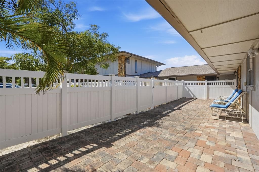 4289 ISLAND CIRCLE 1 photo 5