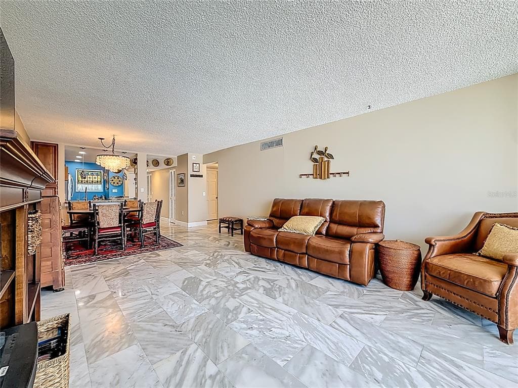 18304 GULF BOULEVARD 505 photo 6