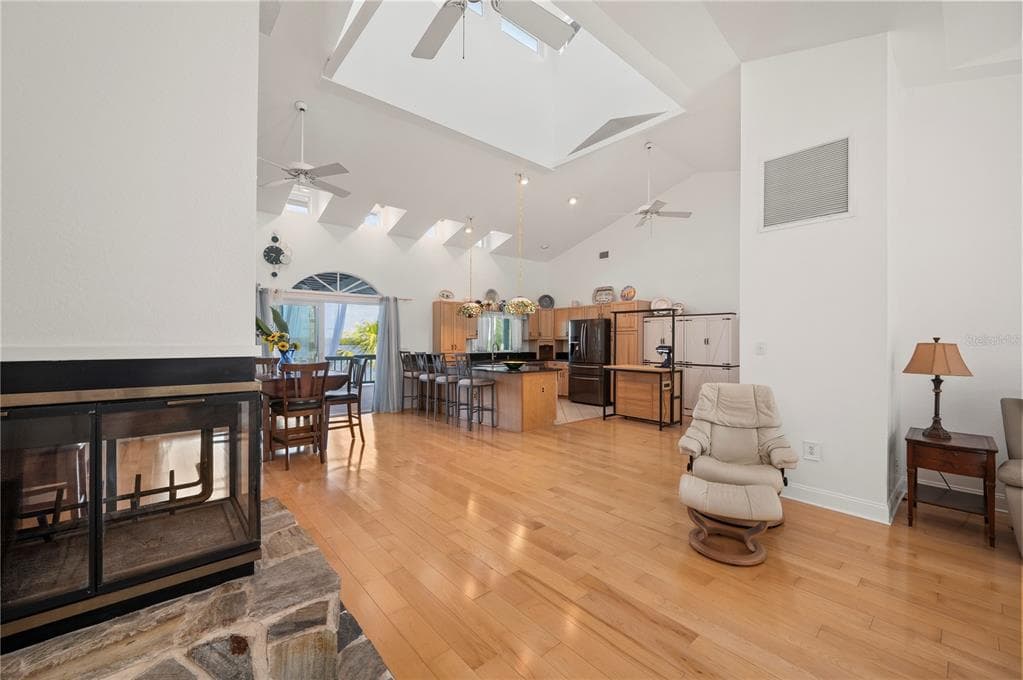 27414 MISTY AVENUE photo 18