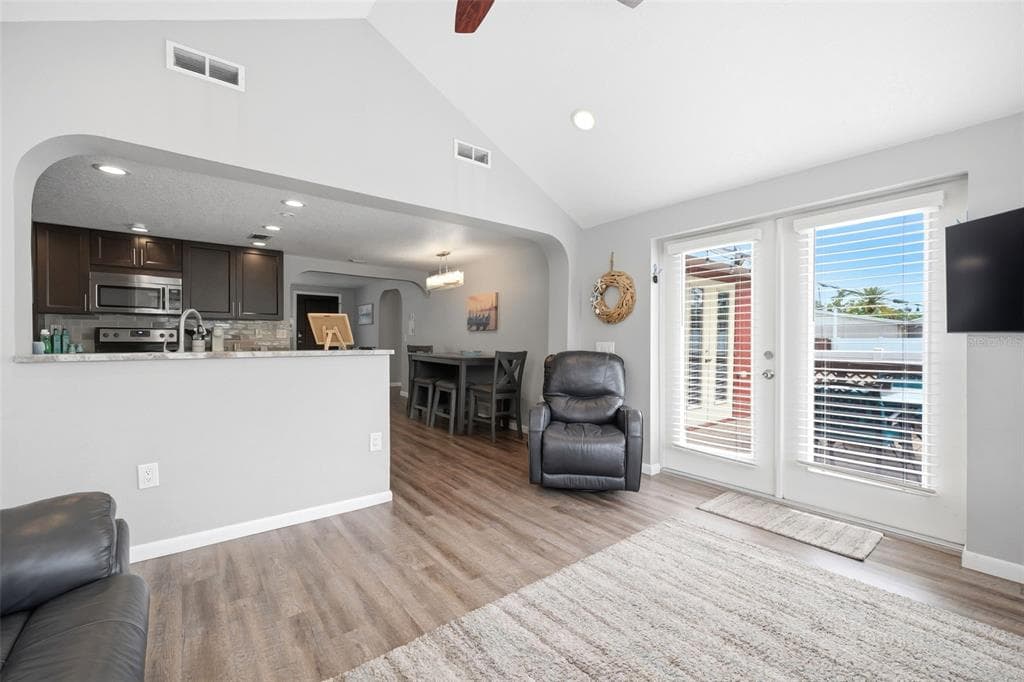 51 CYPRESS DRIVE photo 19