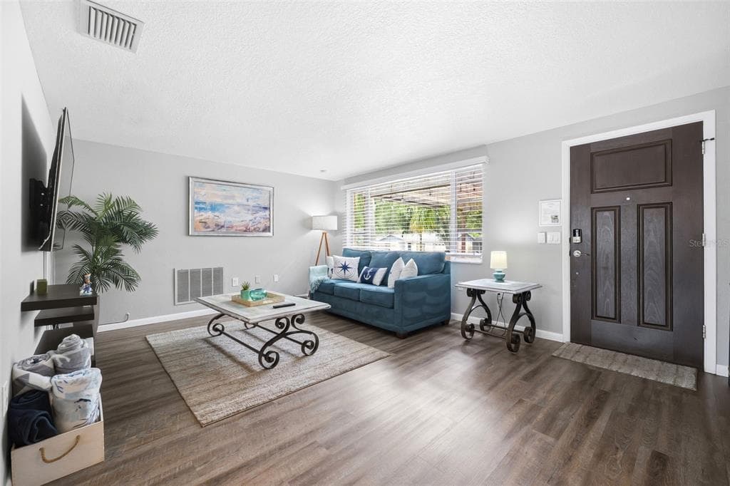 51 CYPRESS DRIVE photo 8