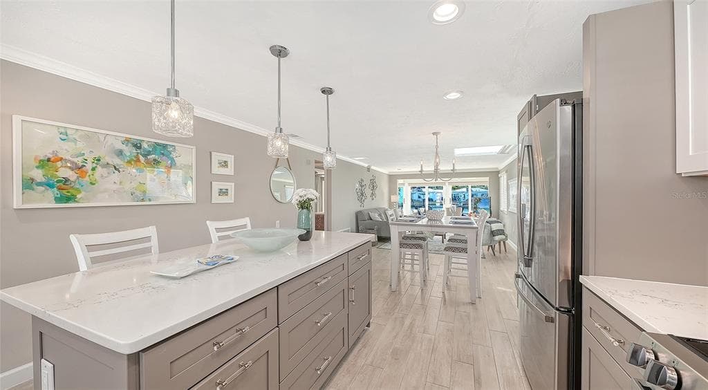 900 SPANISH DRIVE N photo 9