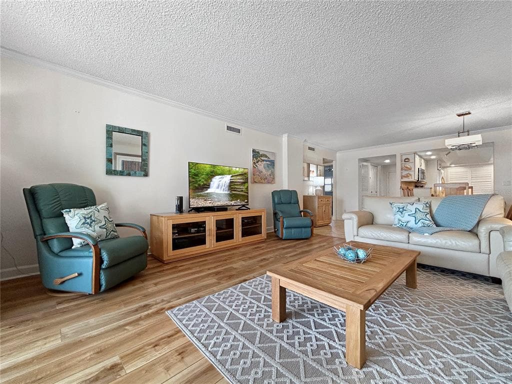 4325 GULF OF MEXICO DRIVE 305 photo 6